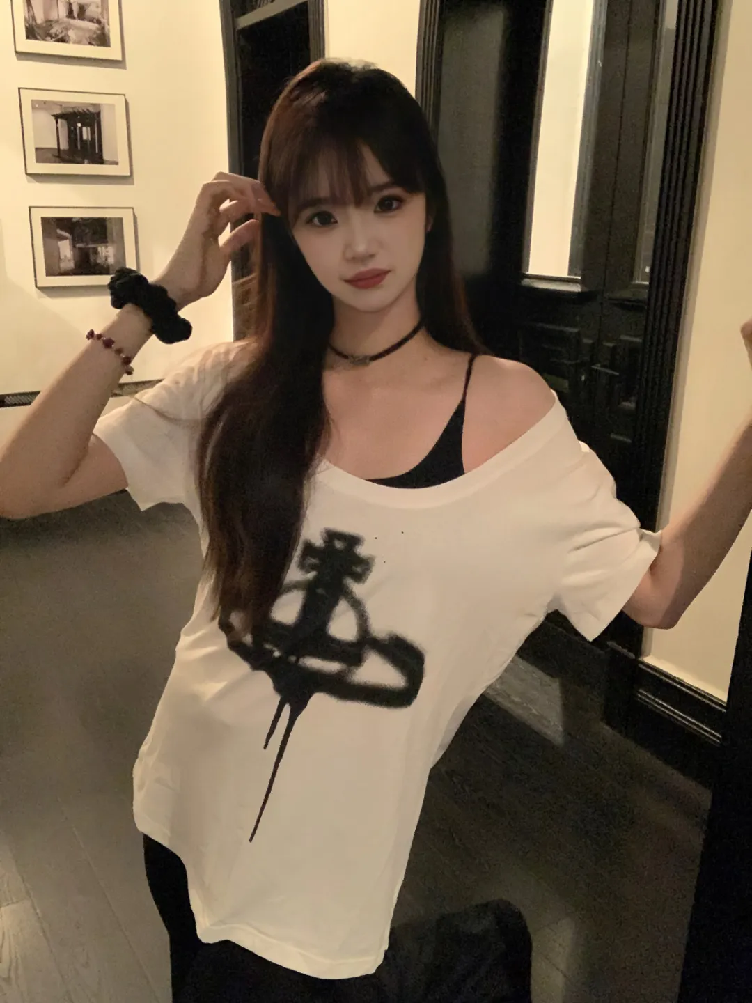 VIVI996 vivienne west wood Queen Mother West U-neck big T short-sleeve, top trending style, internet celebrity with millions of fans, PP same style upper body, good-looking, very high return rate!